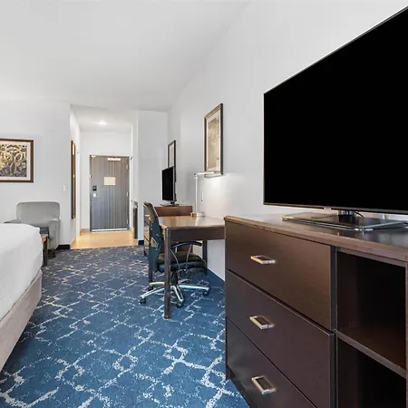 Best Western Plus New Richmond Inn & Suites Exterior photo