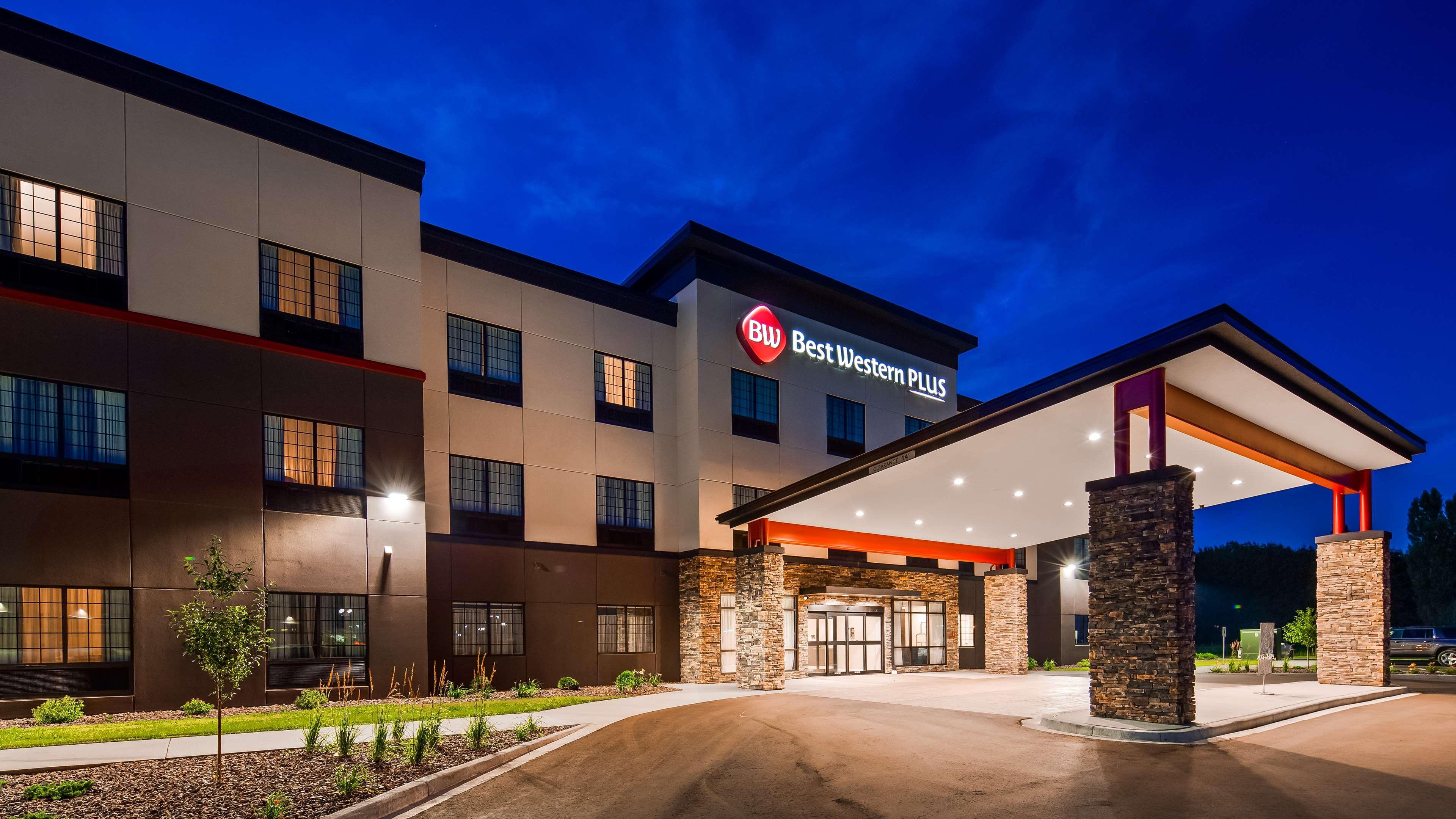 Hotel Western & New Richmond